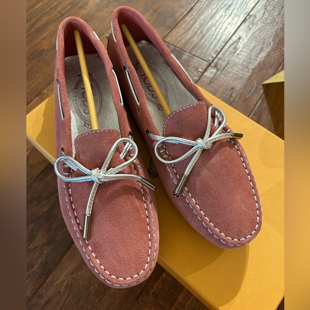 TOD’S driving shoes new in box 35.5